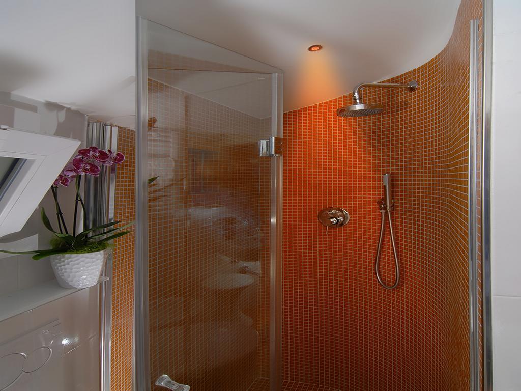 Hotel Casablanca Римини Экстерьер фото